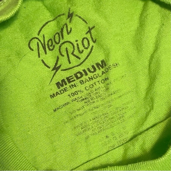 Neon Riot Peace & Calm YinYang T-Shirt - Picture 2 of 2